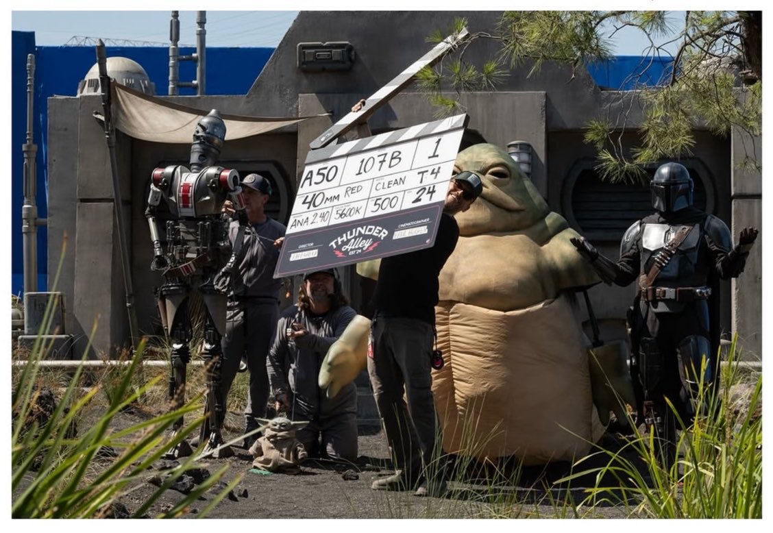 Star Wars Holocron tweet media