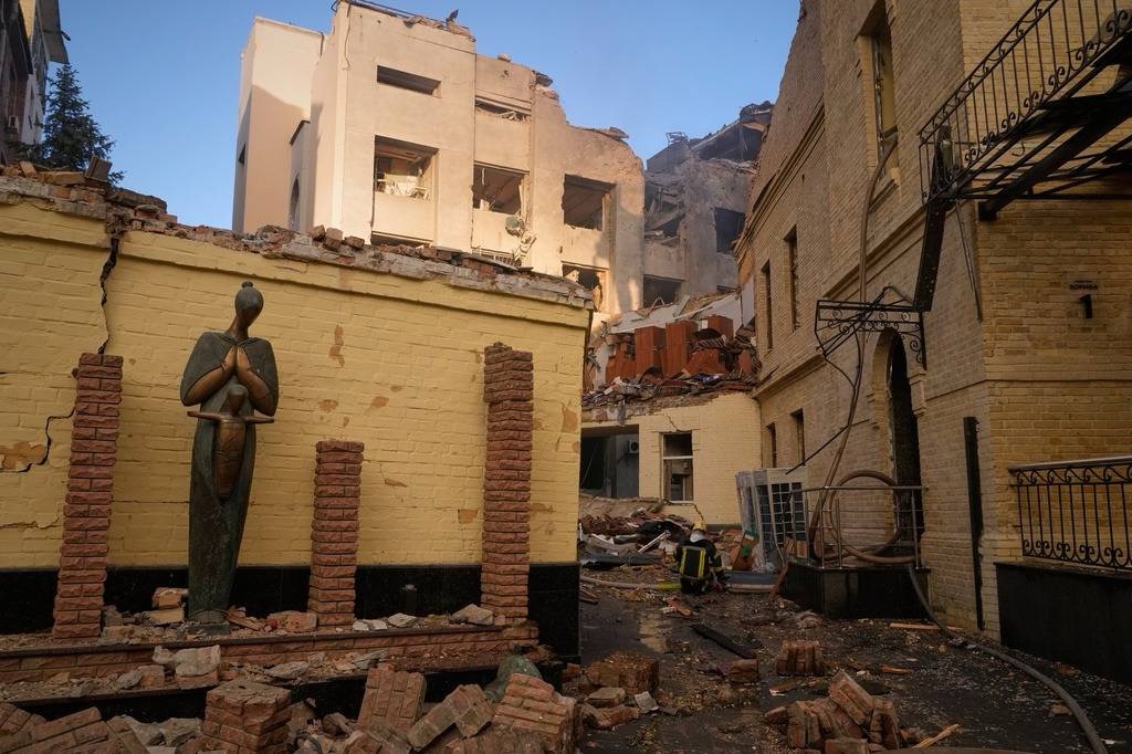 U.S. Embassy Kyiv tweet media