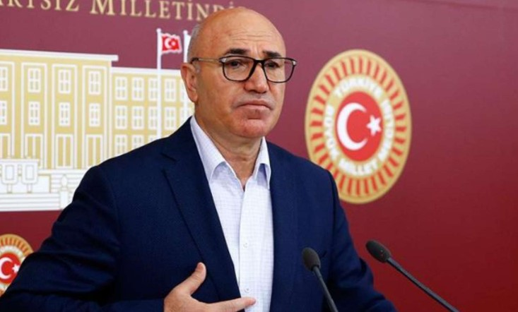 TKRgazete's tweet photo. Mahmut Tanal'ın paylaşımı:

"Fidel yoldaş ne güzel söylemiş…" https://t.co/YqAlioUGNZ