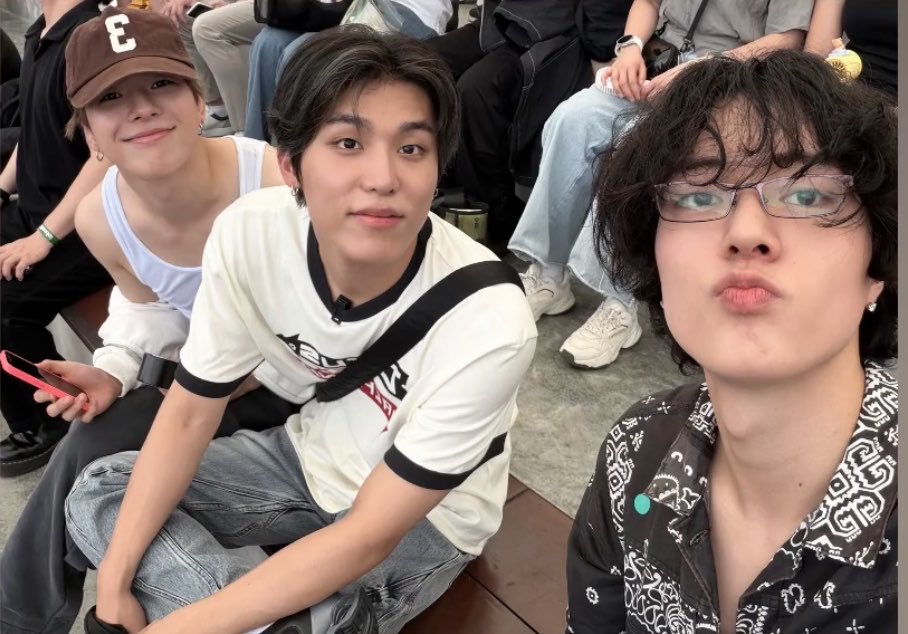 Mimi tweet media