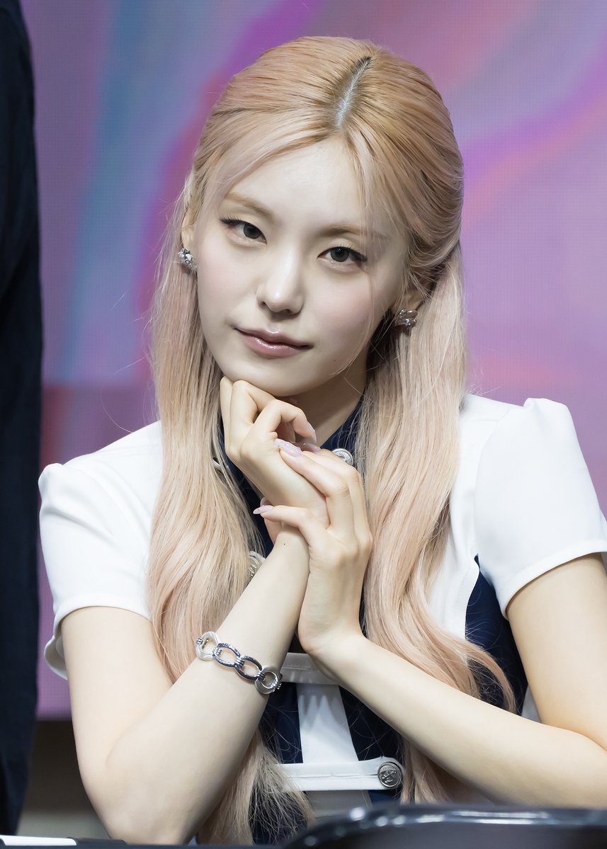 빈털터리 tweet media