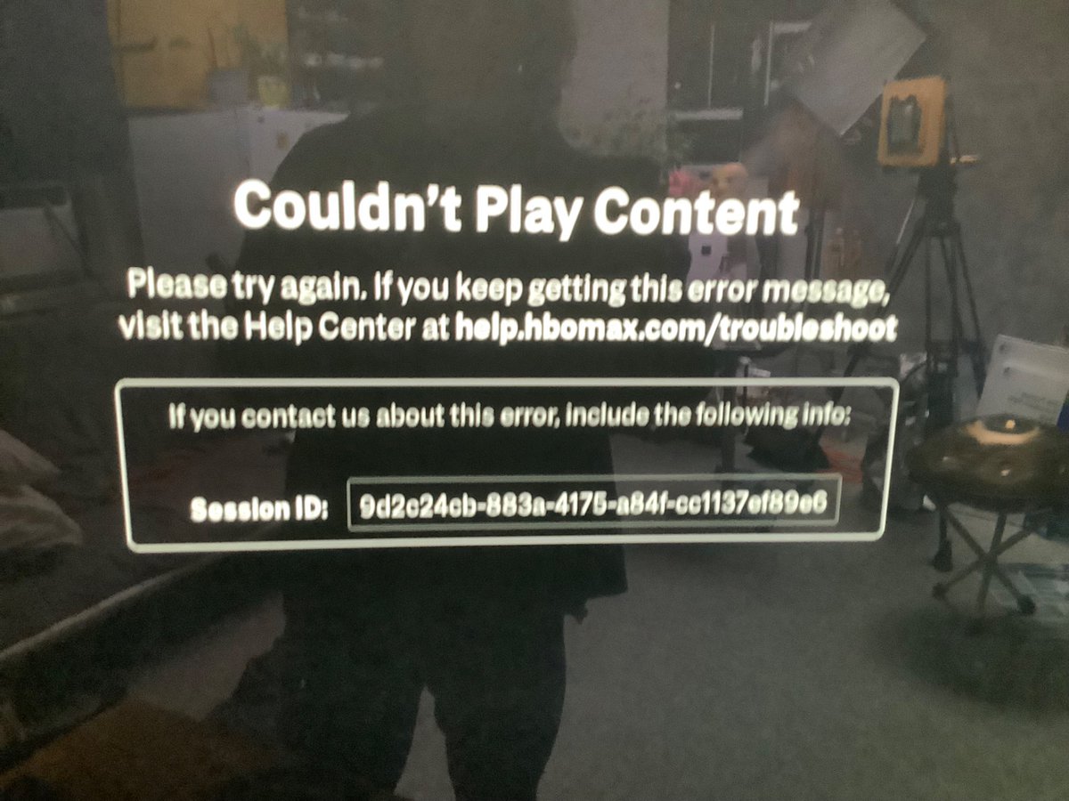 SamKamPix's tweet photo. @hbomax Was able to cast @rolandgarros matches from iphone and ipad to tv until 20 minutes ago. See attached photo for error message. (Attempts to send message via laptop gets blocked by your security!) Wtf? https://t.co/CeOKSmxRww