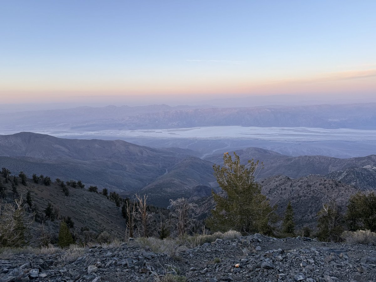 Crabperson27's tweet photo. And here’s the spot Eve and Yosemite made out for 20 minutes https://t.co/Tnt48SS0Ie