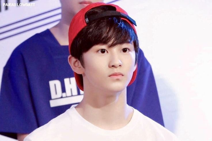 getset___go's tweet photo. 아기마크 크는 거나 보자 https://t.co/o3PGjPTWs9
