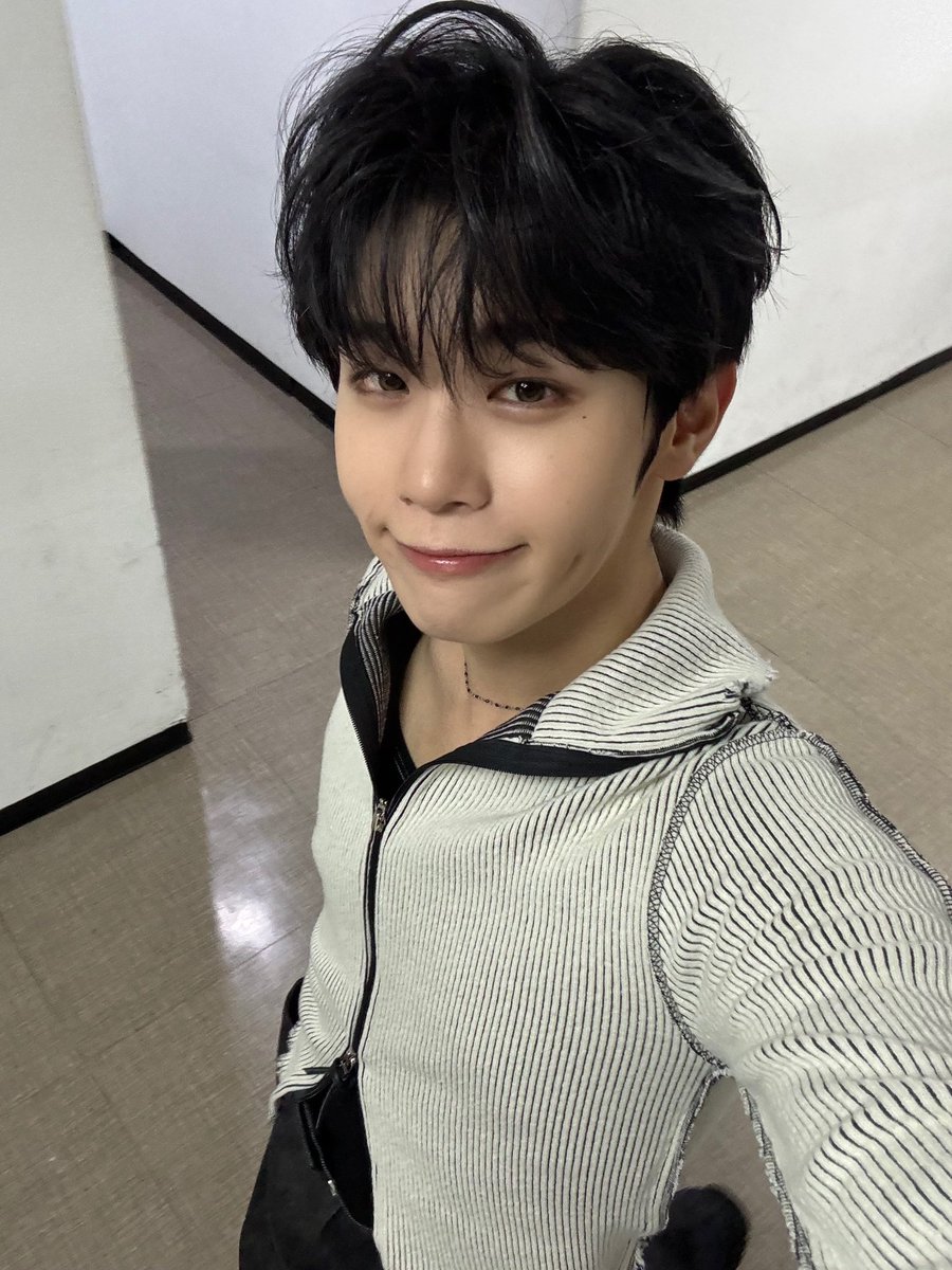LUCKY 쳬리 tweet media