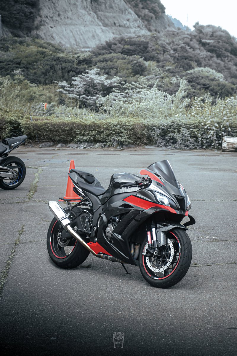 hamada_zx_10r's tweet photo. うん、、いい😊

#zx10r #kawasaki https://t.co/k39ycGJ8p3