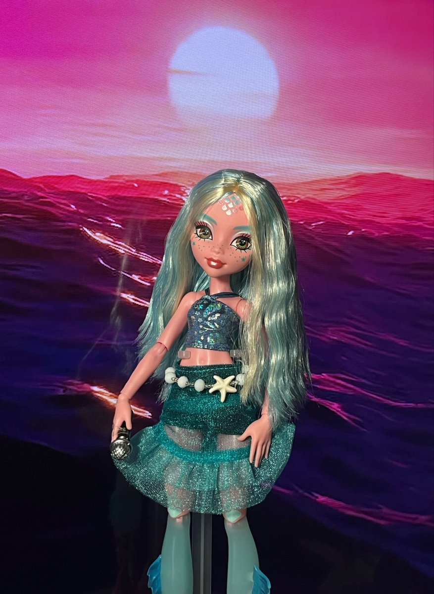 luispapuuu's tweet photo. Lagoona Larsson 🌊🌸🐚☀️
#lagoonablue #monsterhigh https://t.co/ODk4vJFfh8