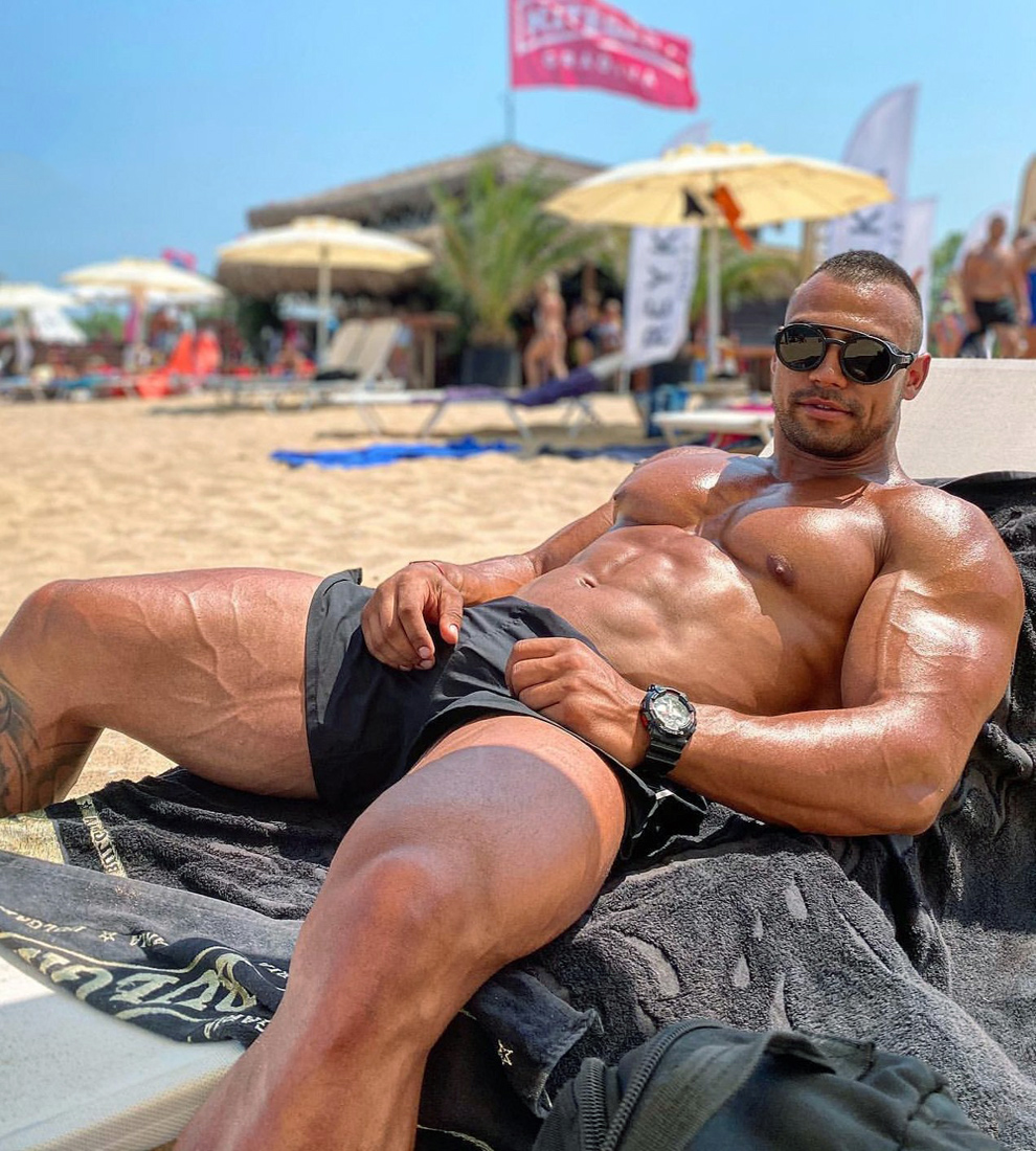 Serbian Muscle tweet media
