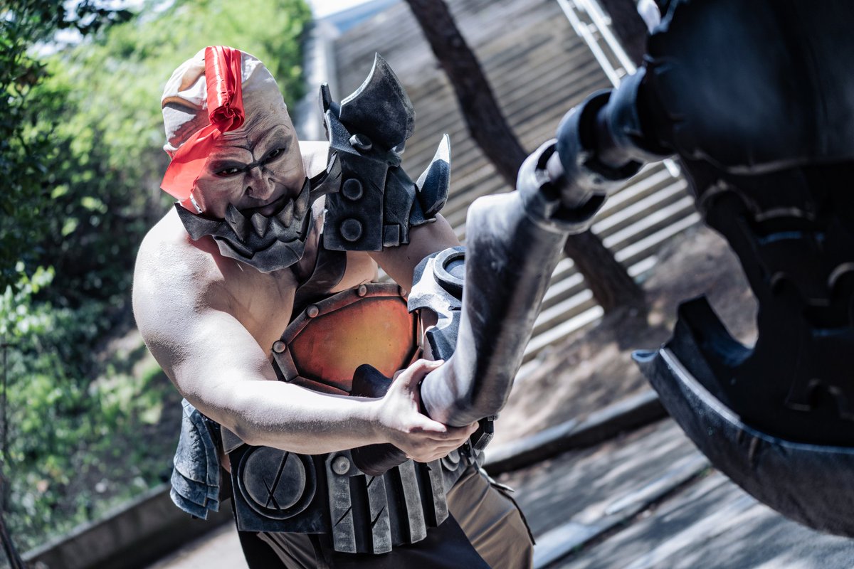 I_AM_DINOR's tweet photo. Decimating Smash

#league_of_legends
#sion
#cosplay https://t.co/L63I32p7A2
