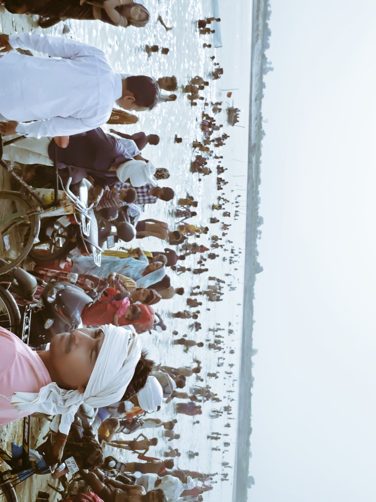 PrashantKu38769's tweet photo. Every wave of the Ganga carries faith, peace, and countless untold stories. ✨ https://t.co/ww6d2dKLXd