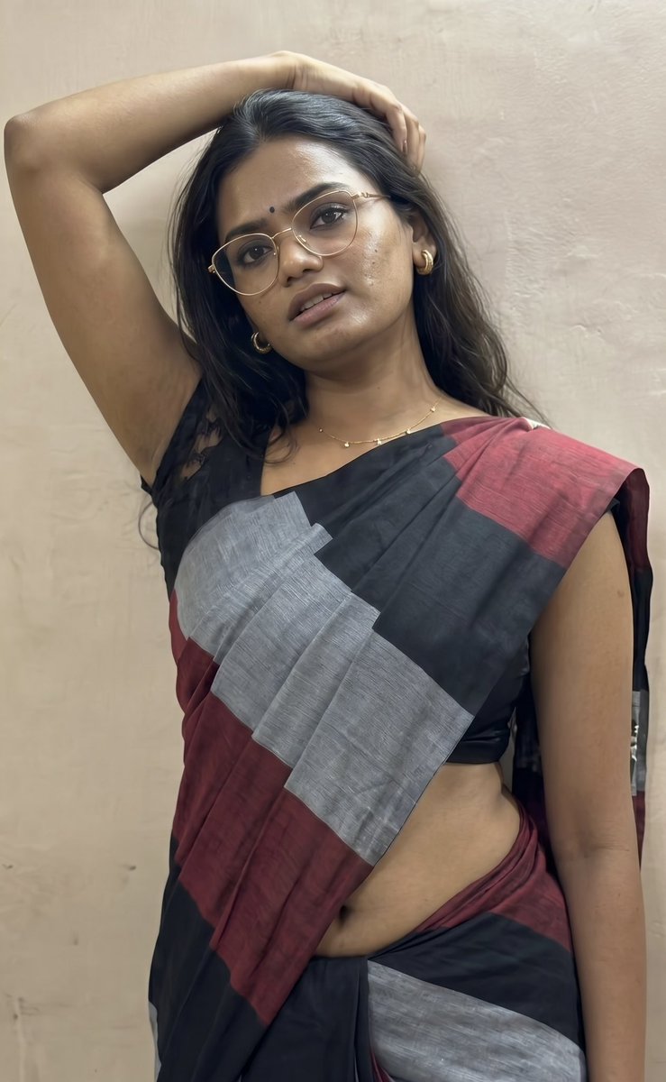 DesiGlamLady's tweet photo. Dusky Trending Beauty 📈🥵

Wanna more?? https://t.co/j79eVuvmdP