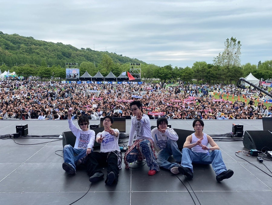 앤드 tweet media
