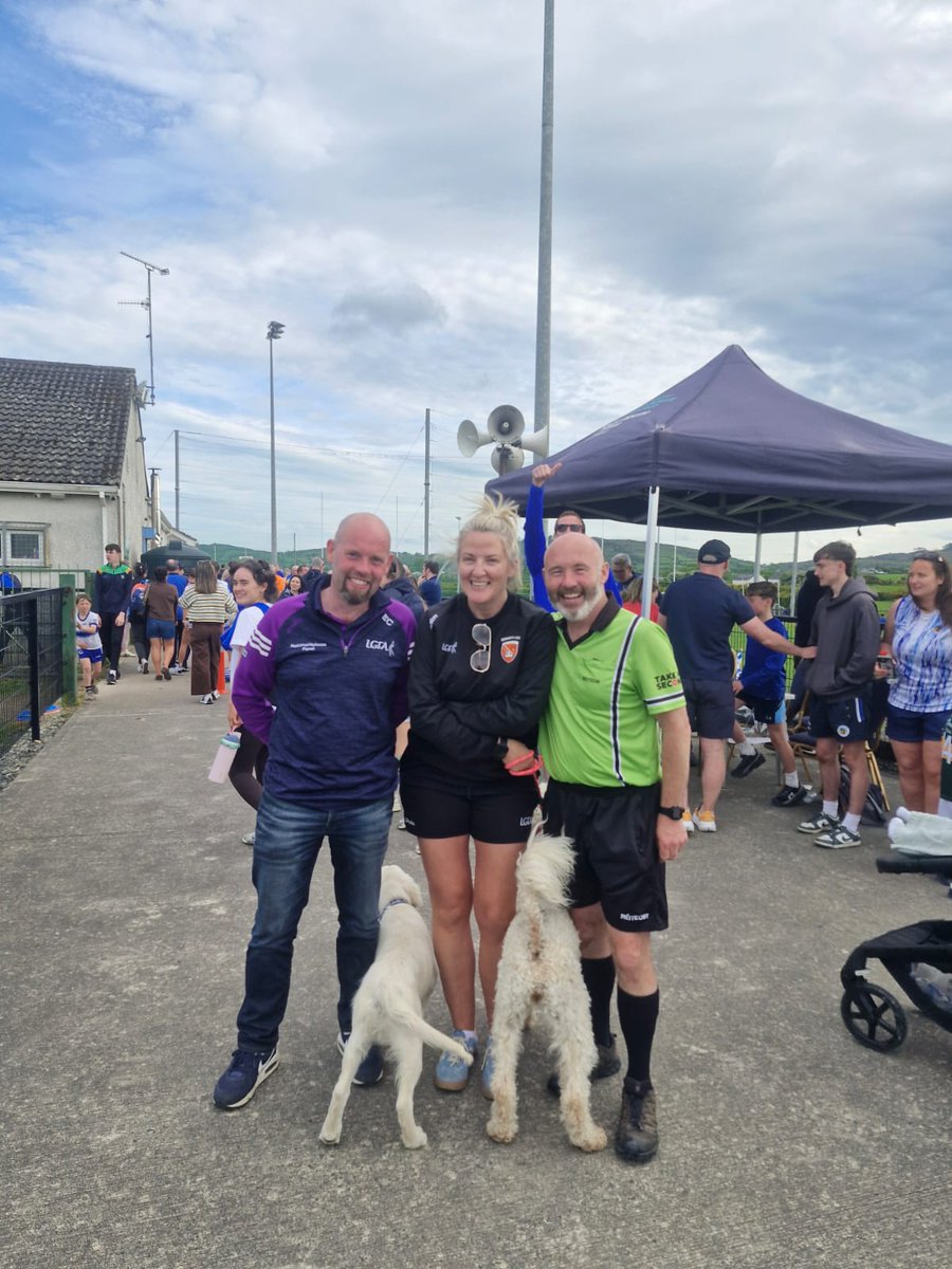 RefereeLGFA's tweet photo. When you go home and dont expect to see the National Refs on your turf! 😃Great to see! Roll on the next meeting! #reflife #lovewhatyoudo And yes I am wearing an Armagh Ref top! https://t.co/1LUrVAGXLv