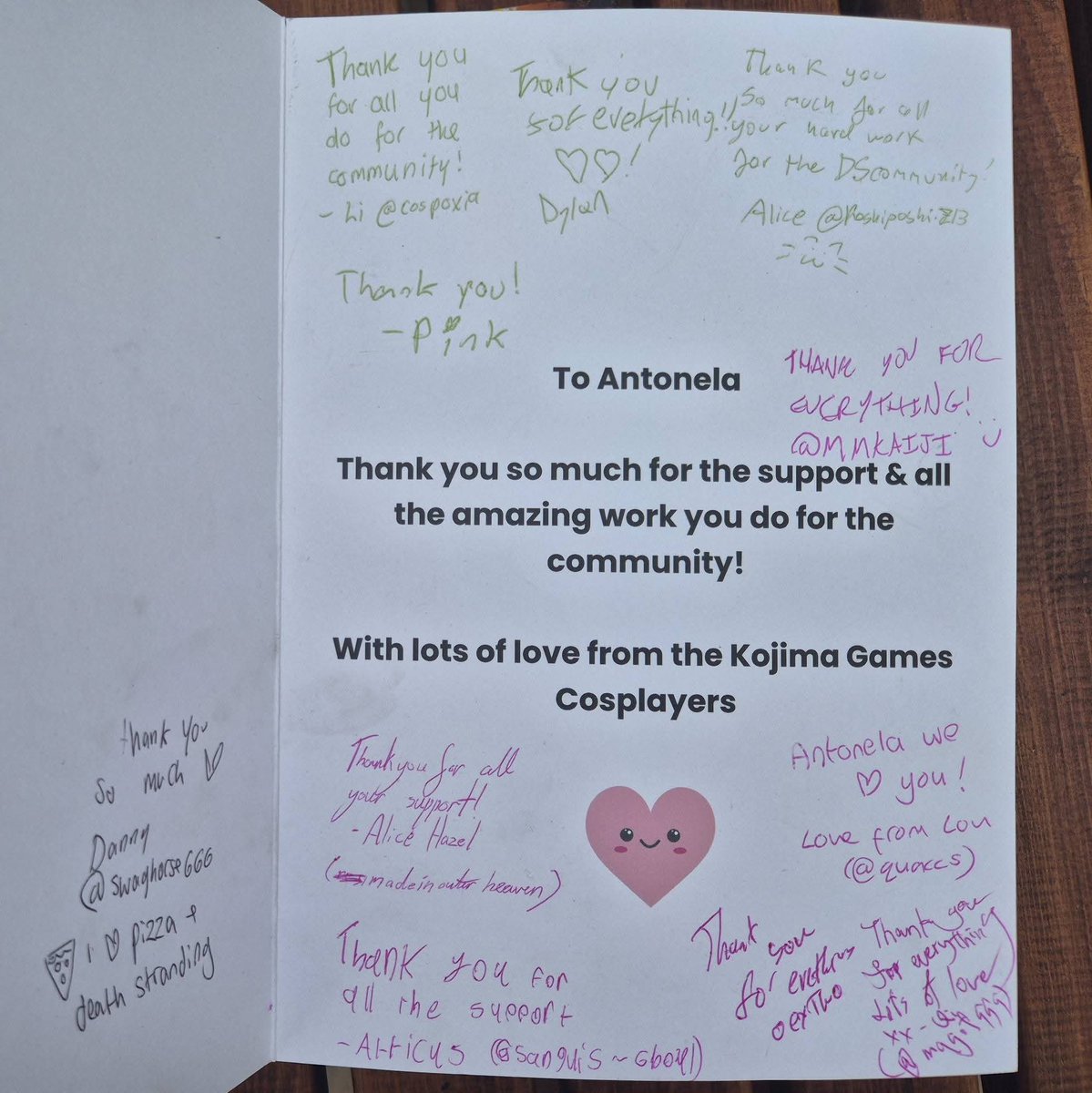 AnimatedAnt's tweet photo. Yeah so... Had a big cry after ComicCon. Last weekend was about celebrating the incredible DS fans and everything they do! ❤️ I never expected any of this love. There are literally no words. This con is going to stick with me forever! 🥺 https://t.co/ZxFYmZtcBX