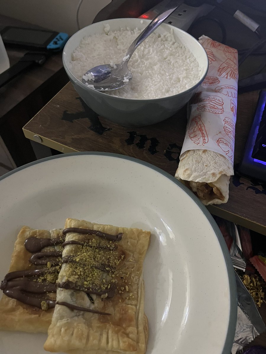 Asher 𝒦𝒾𝓇𝓀𝓉𝓊𝒶𝒽.🐾 is playing persona 1 tweet media