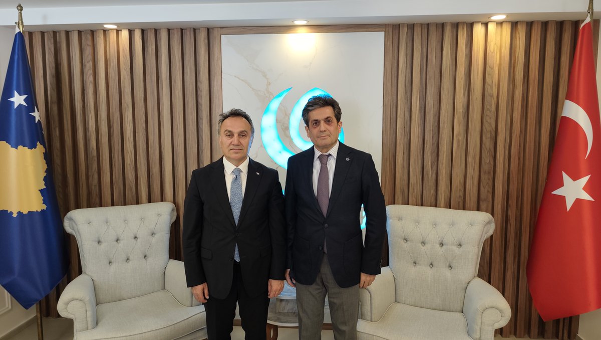 yeeprizren's tweet photo. Tokat Gaziosmanpaşa Üniversitesi Rektörü Prof. Dr. Fatih Yılmaz, Prizren merkezimizi ziyaret etti.
Gerçekleştirilen görüşmede, kurumlarımız arasında yapılabilecek iş birliği imkânları üzerine verimli değerlendirmelerde bulunuldu.
Nazik ziyaretleri için teşekkür ederiz. 🤝 https://t.co/xTDaq0cJSx