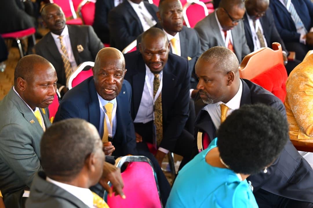 ChimpReports tweet media