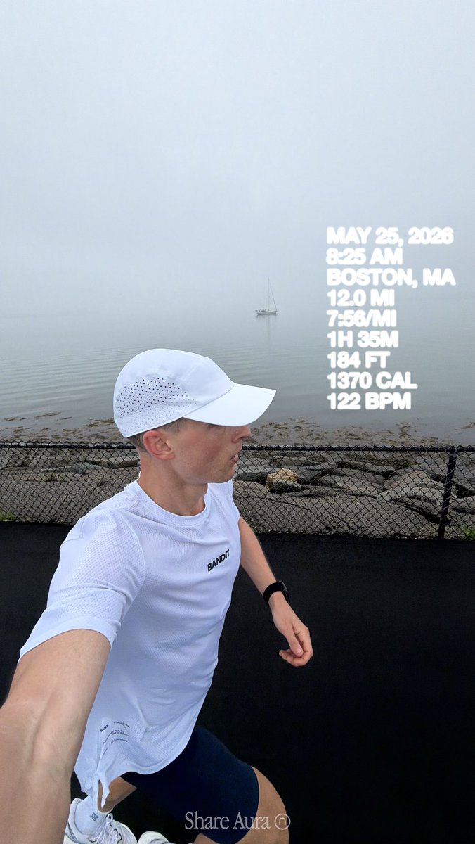 Hank tweet media