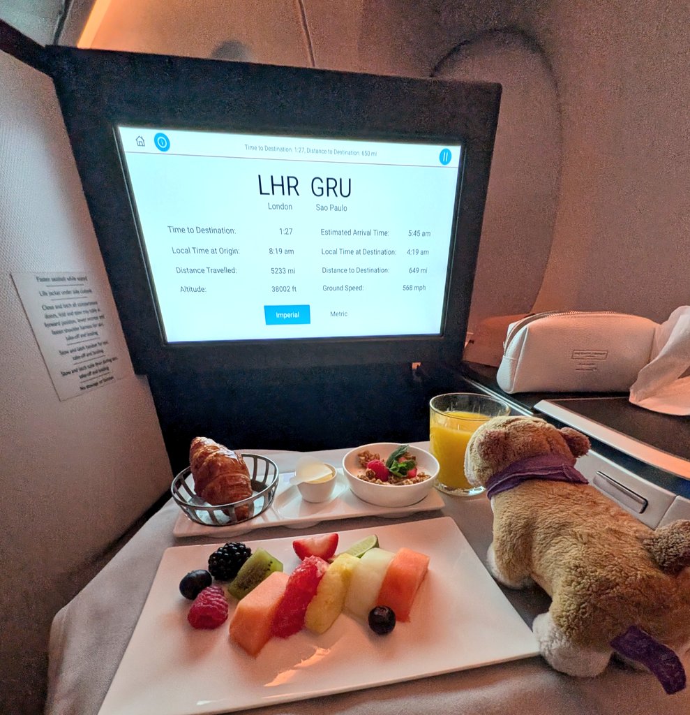Speedbird Julie ✈️🍾🥂❤️⛸️ tweet media