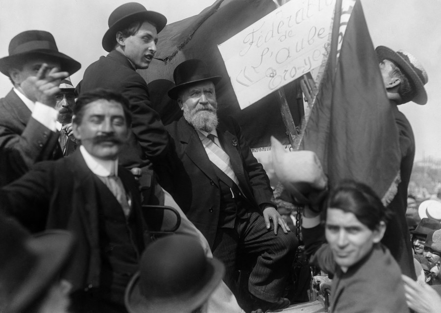 loxaruzi's tweet photo. Jean Jaurès, 25 mai 1913, manifestation contre la loi des trois ans. 
Le Pré-Saint-Gervais.
#Histoire #Jaures https://t.co/FsVrZAG6ST