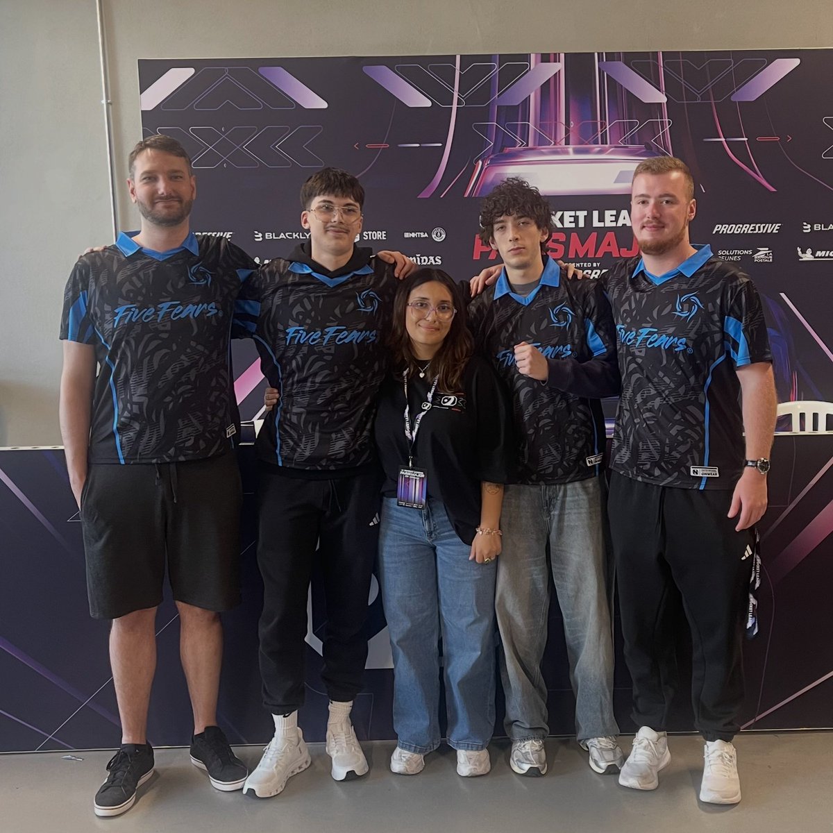 anybbt_'s tweet photo. RLCS 2026 Paris Major 🪅🇫🇷🫡 https://t.co/jmPC9G9EqF