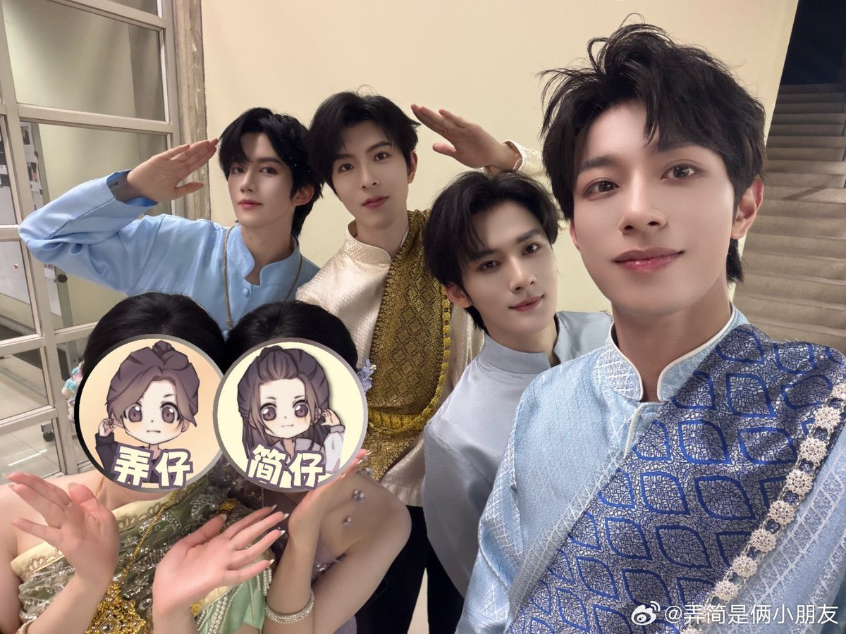 SEEKYLIPEIEN TH tweet media