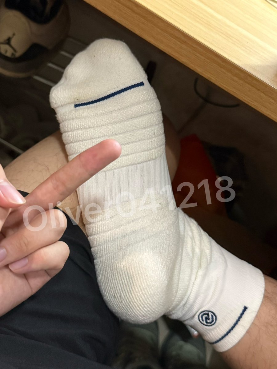 Oliver_1s's tweet photo. 拿去撸你的废物狗吊 https://t.co/43ffd2yM7n
