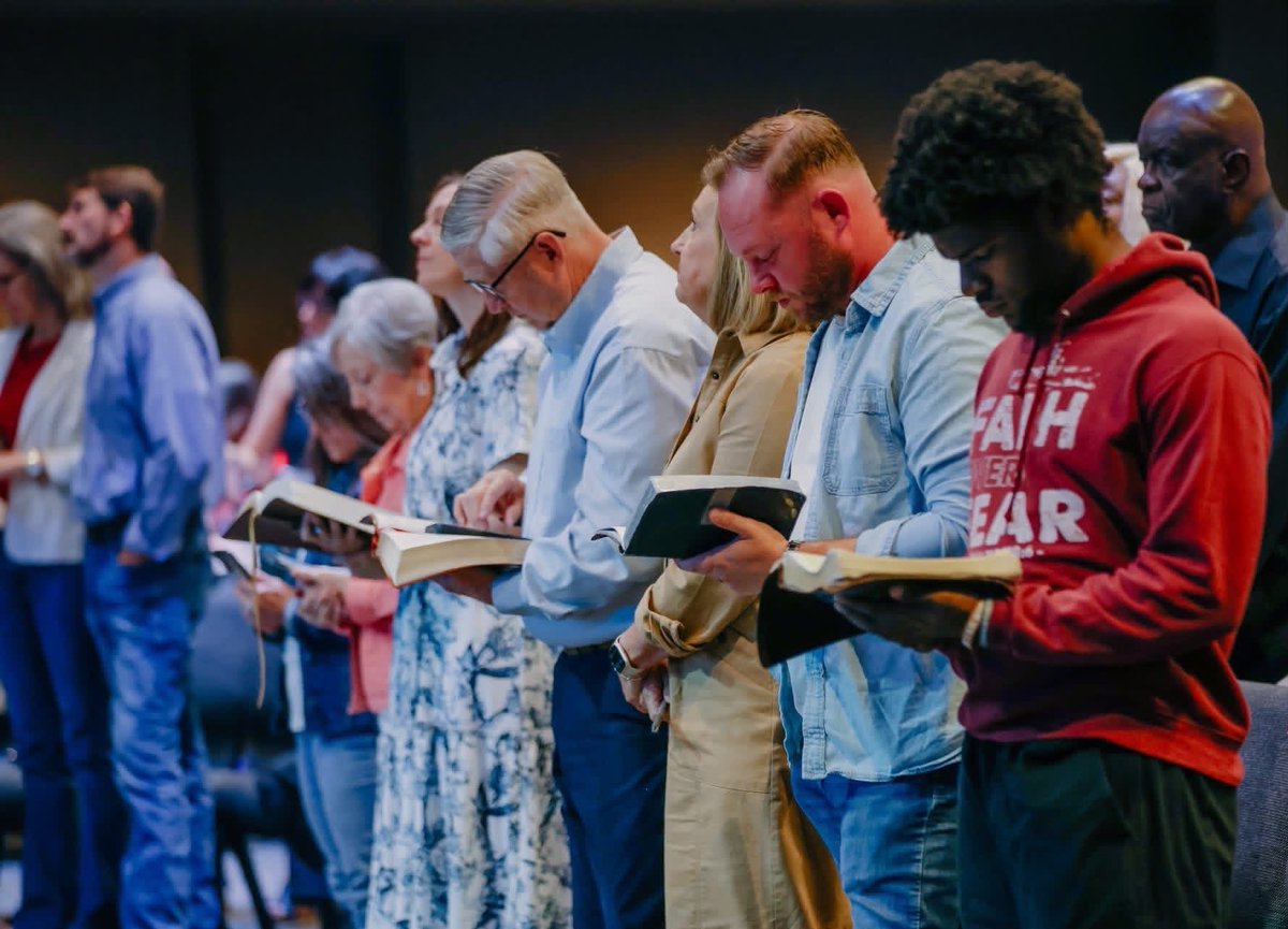 Pastor Travis Johnson tweet media