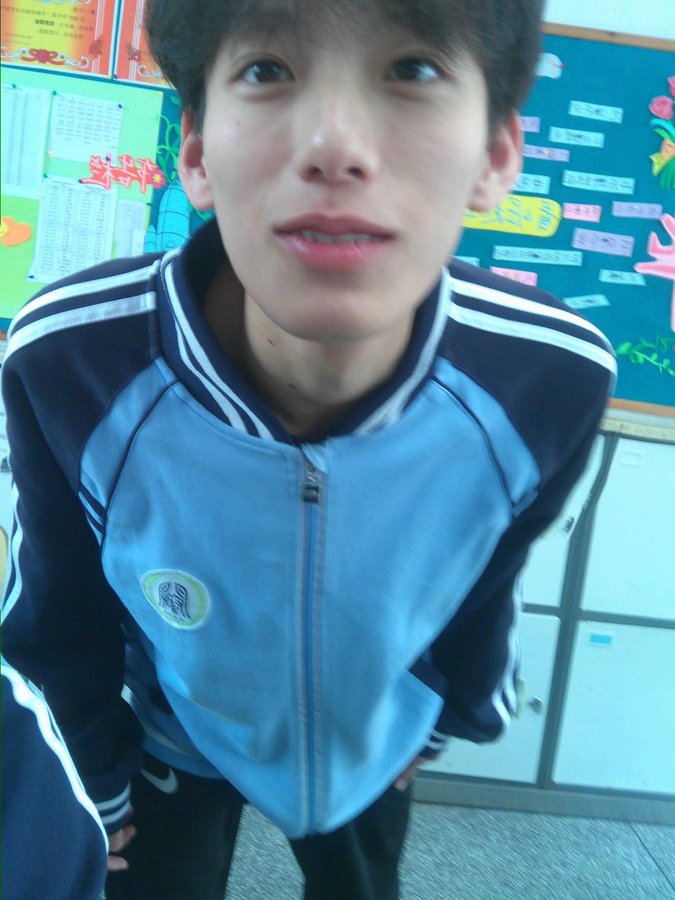 壹 tweet media