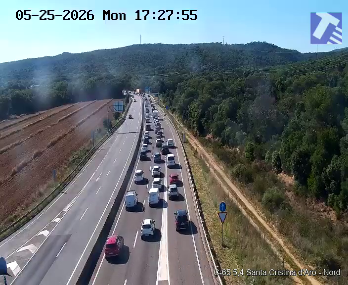 transit's tweet photo. Principals #retencions a hores d’ara:

🔴AP-7 Vilafranca | Martorell ➡ nord
🔴AP-7 la Roca ➡ sud
🔴C-31 Santa Cristina d'Aro ➡ Llagostera
🔴N-II Tordera ➡ sud
🔴C-32 Cabrera ➡ sud
🔴N-340 el Vendrell ➡ nord
🔴C-31 Calafell | Cubelles ➡ nord
#SCT #retorn https://t.co/aSJQsM464c