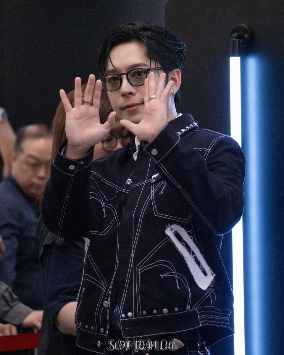 s0me_edanlui's tweet photo. 24/05/2026
YouTube Music Nights
#EdanLui #Edan #イーダン・ルイ #イーダン
#呂爵安 #ルイ・チョクオン #여작안 #에단루이
#mirrorweare #MIRROR #ミラー #ViuTV https://t.co/dPn8i5DkIs