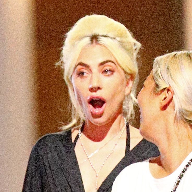 AMENARTPOP's tweet photo. 8 years ago, lady gaga getting stoned in public. https://t.co/X9tzTXpZPx