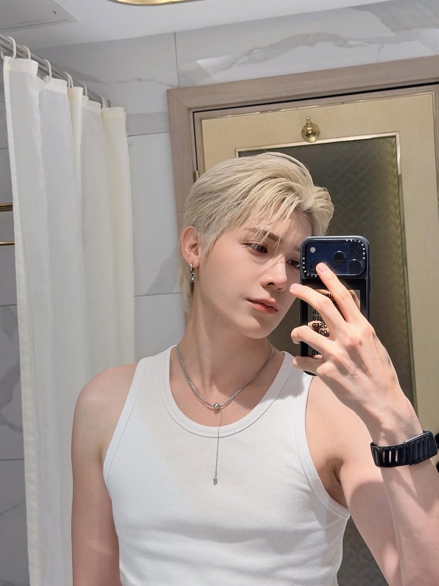 fran10069's tweet photo. It's the first time in my life I did makeup to brush my teeth 😂

BabyFeat Pic Day   

#BabyFeatPicDay #BFPD #BabyFeat #CaptainPeat #ComeFortZon https://t.co/hIOWCIWb18