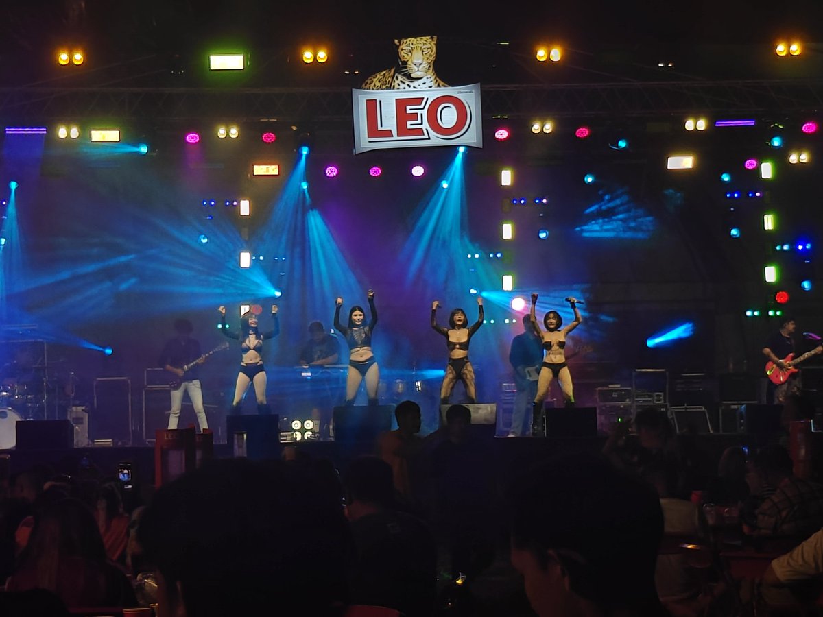 Ricky67521730's tweet photo. บร๊ะ #ชุมแพ https://t.co/f7fVzVX9um