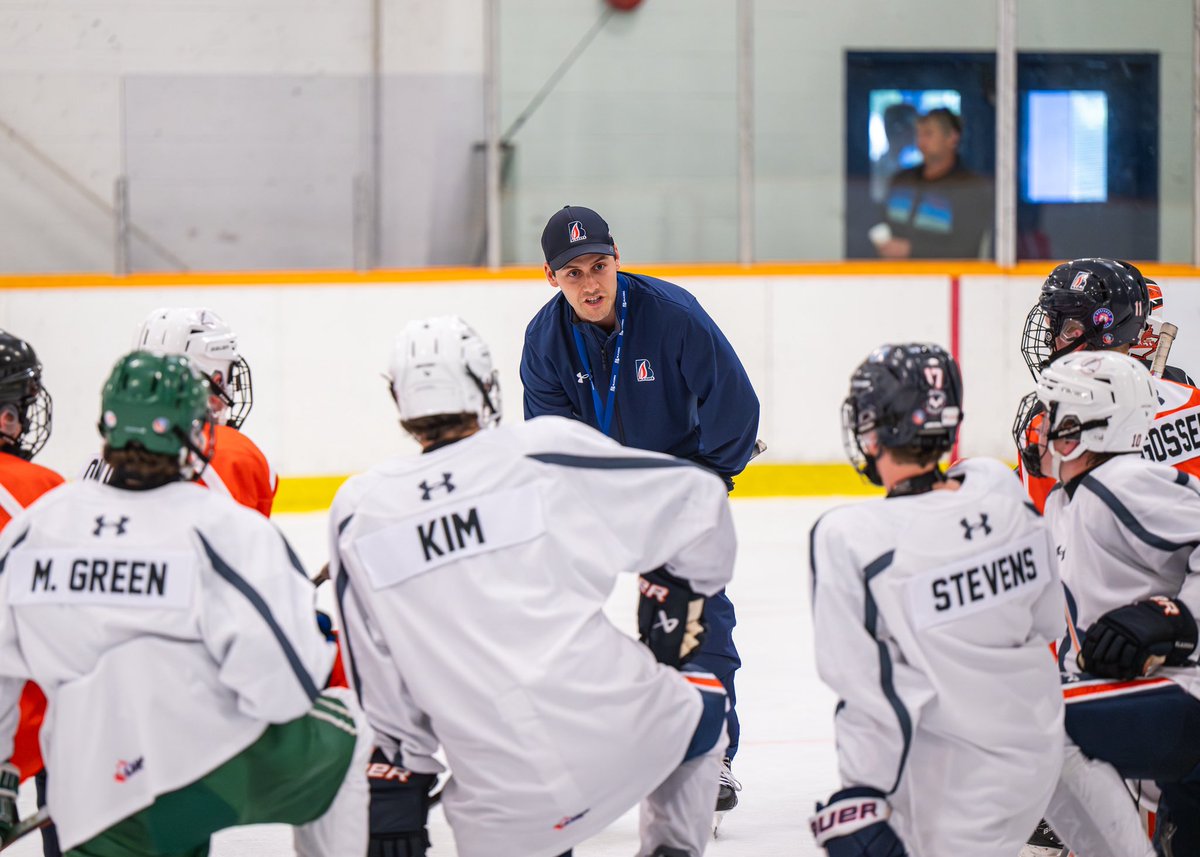 JonKeenNLSports's tweet photo. Blazers takeaway from D-Camp?
“Really impressed. Initial thoughts are man, that’s a couple of really good drafts. Great job by Aaron (Keller) and the scouts. Really competitive, lots of skill and energy. Great camp.” - Shaun Clouston. https://t.co/IilCxUBepq