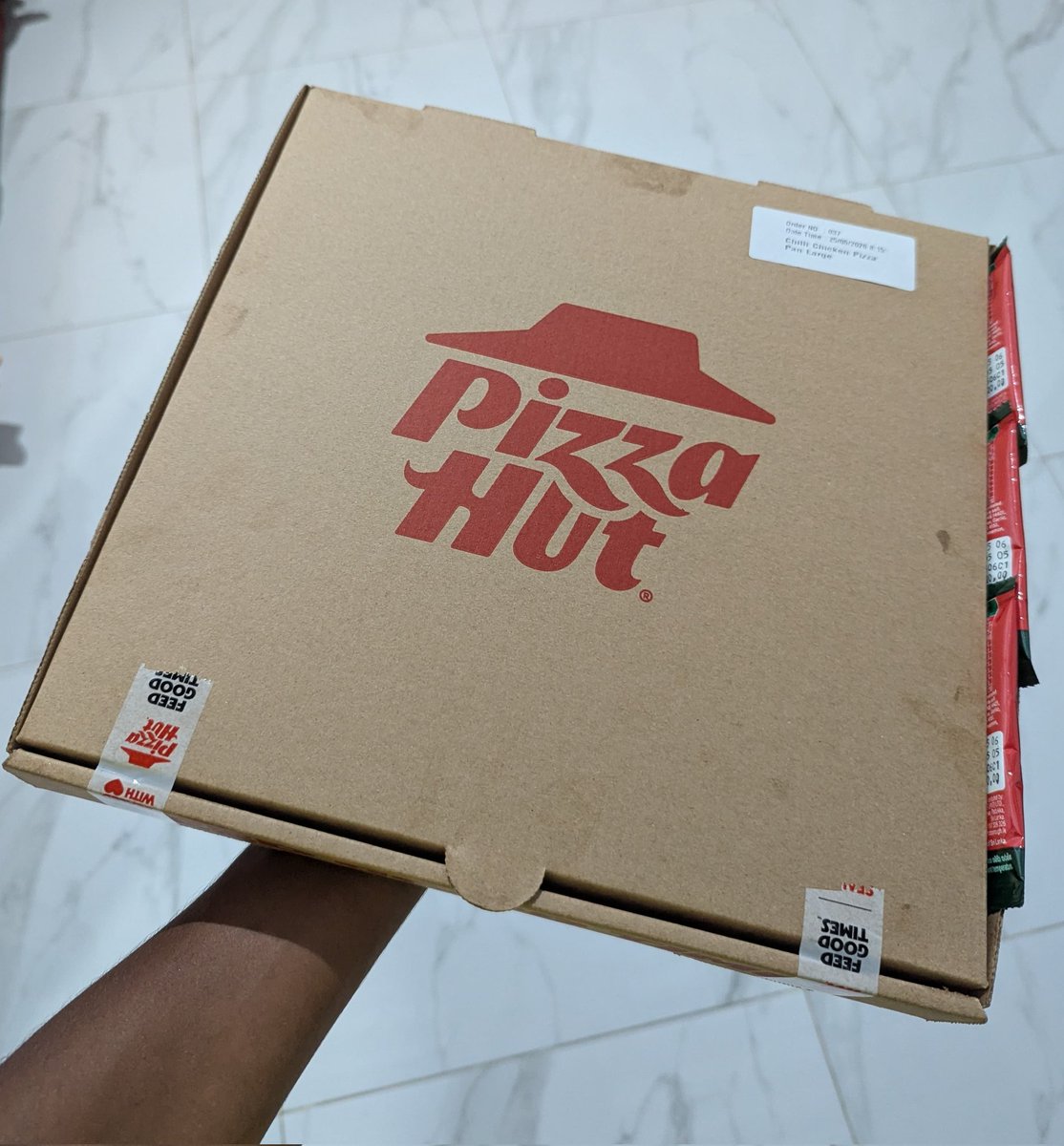 Zenitsuu2009's tweet photo. 🍕 Huge thanks to the amazing @BitgetSL community and my supportive admin @Sasa44075930 for this fantastic pizza reward from the Bitget Pizza Event! Feeling grateful to be part of such an active and supportive crypto family. 💙

#PizzaWithBitget #BitgetSL #Bitget https://t.co/Qj7UMfl9cS