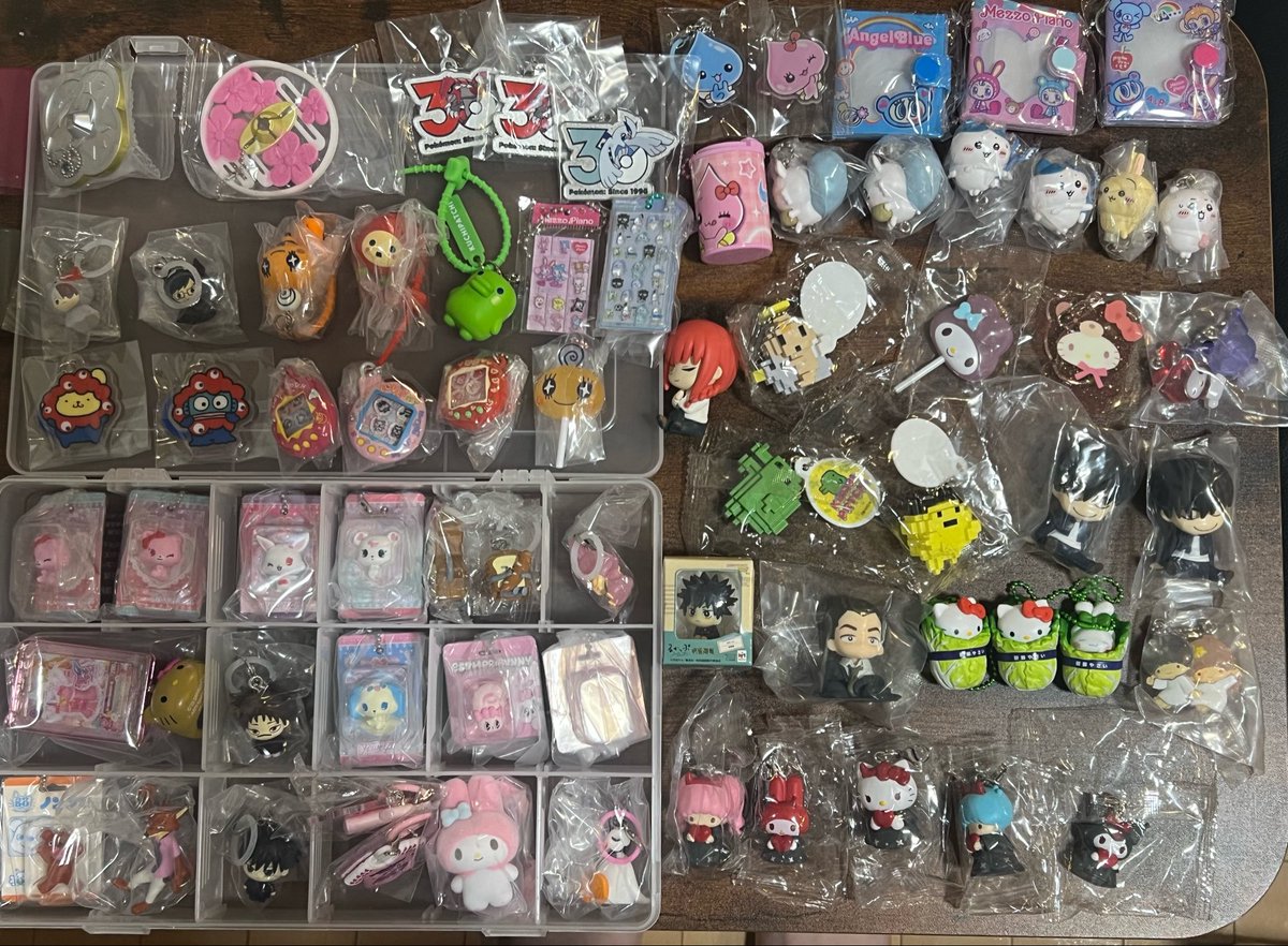 ___oO__ll's tweet photo. ガチャガチャ めじるしアクセサリー 交換

【譲】画像1

ボンボンドロップシール サンリオ ポケモン30周年メタルチャームマスコット たまごっち ちいかわ ナルミヤ ジュエルペット 呪術廻戦 

【求】
画像2〜3
その他未所持めじるしも検討

比率違いも可能ですのでお気軽にお声掛けお待ちしております https://t.co/kv5FoXELe9