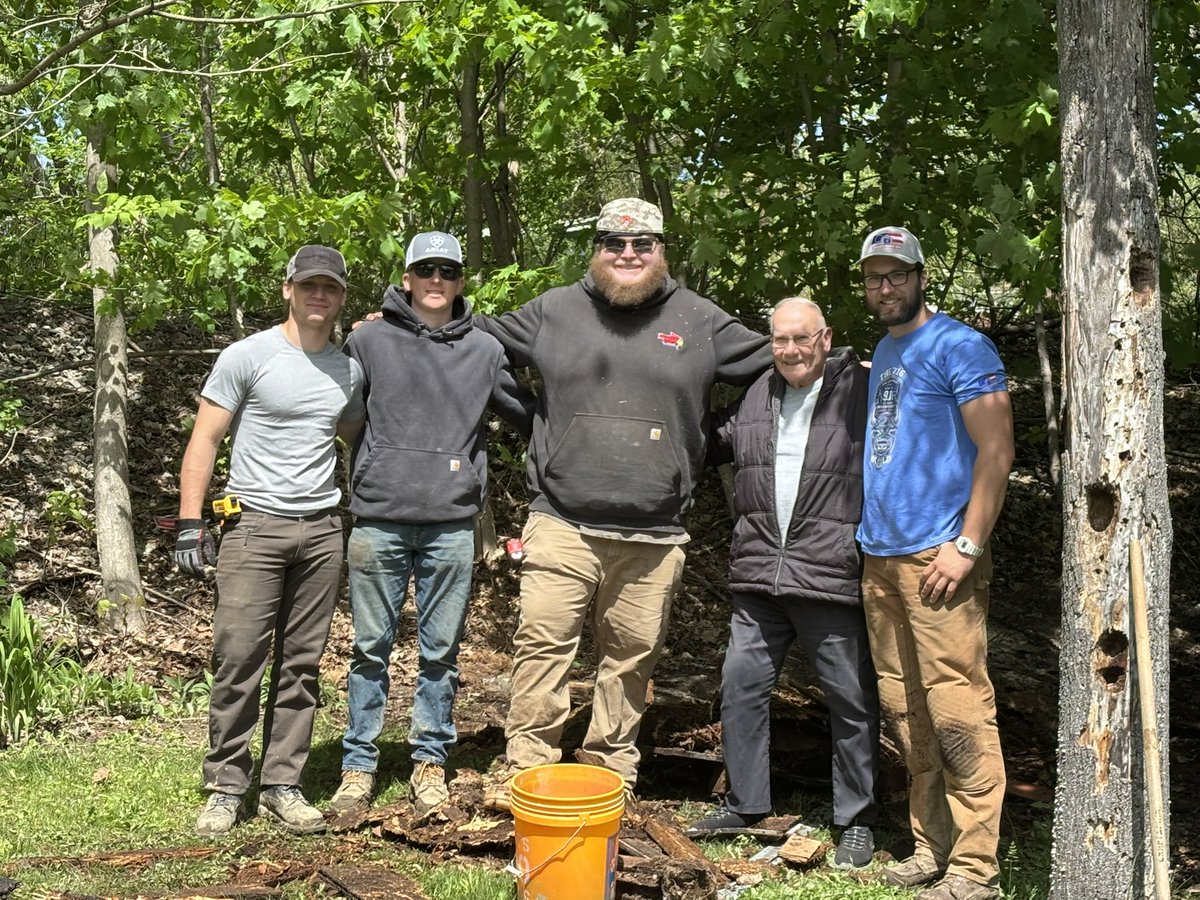 HerseyHonors's tweet photo. This week, Huskies Aiden, Jude, Nik, Adan, Llano, &amp; Mr. Dieterich traveled to West Falls, NY to help A Soldier’s Journey Home build a forever home for Ret. Army Spc. Nathan Kalwicki &amp; wife Veronica. They also helped 87 yr old veteran Ray a massive with yard cleanup! #huskiepride https://t.co/vY8NveZSss