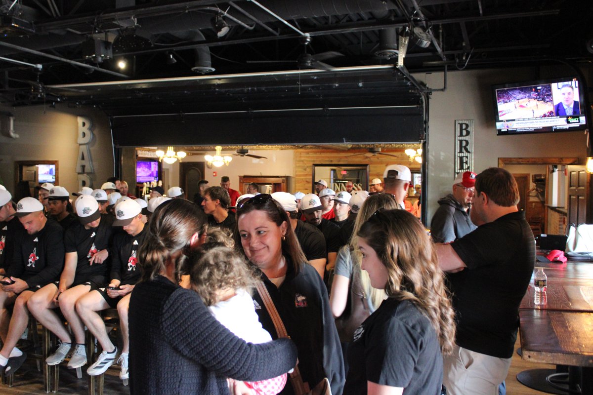NIU_Baseball's tweet photo. We are 20 minutes away from the @NCAABaseball Division I selection show

A BIG thanks to @FattysDeKalb for having us as the show airs on ESPN at 11 am CT 

#GoHuskies | #HuskieBall https://t.co/jseDnFtwPO