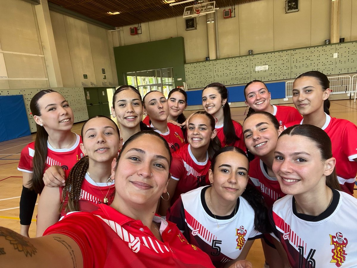 cvspsp_'s tweet photo. CADET PREFERENT FEMENÍ | Victòria 2-3 contra @cvcubelles 🌟❤️ Felicitats rojillas! https://t.co/C5CmqLEdTB