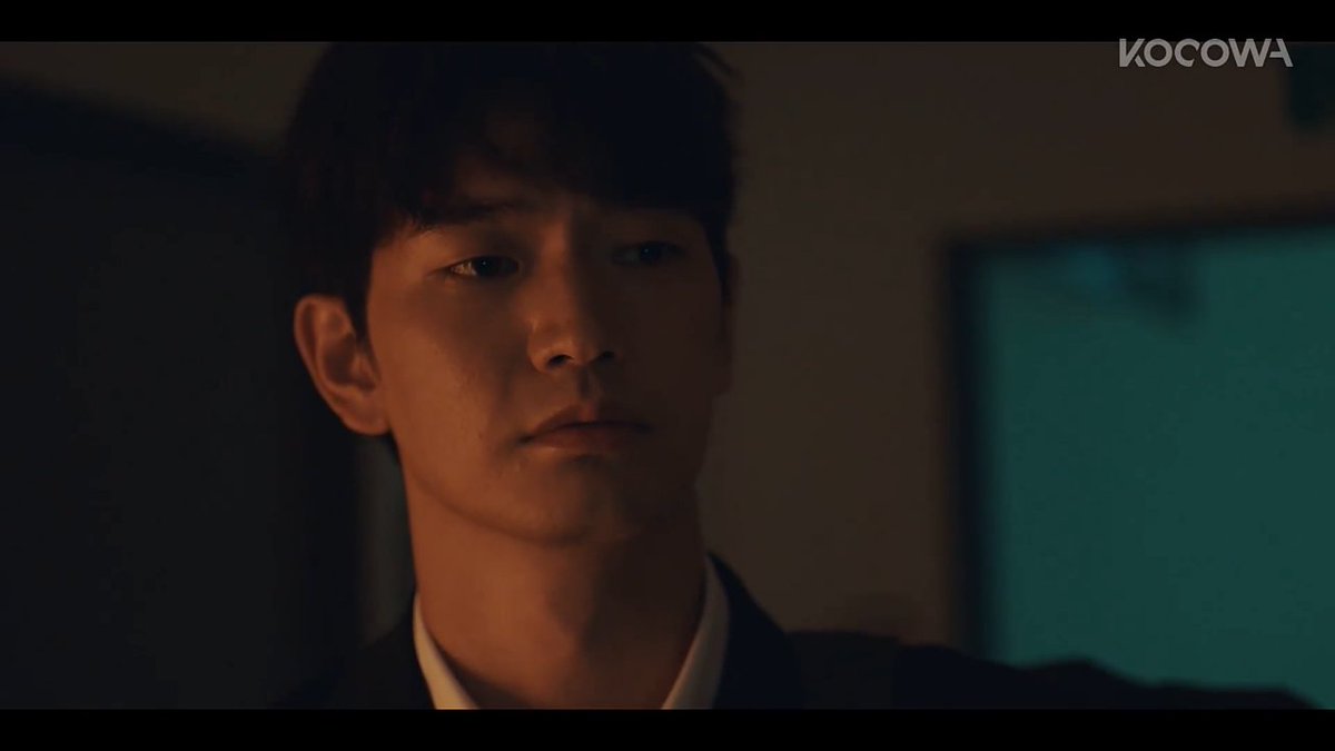 paulhyoseop's tweet photo. he looks so fine 🤯
#AzureSpring #AzureSpringEp5 https://t.co/w5ilgeuE2m