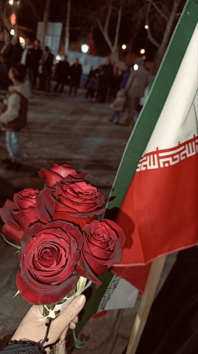nor_315's tweet photo. اگر ایران به‌جز ویران‌سرا نیست 
من این ویران‌سرا را دوست دارم.
- ایران قوی و قشنگ من.♥️🫀
#جانفدای_چایپاره https://t.co/jZCahUL6hP