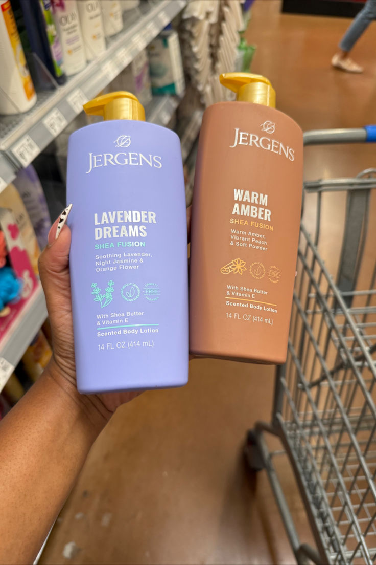 NoFilterSkin's tweet photo. The amount of people who don’t moisturize after showering is honestly concerning 😭

Don’t get surprised when your skin starts looking rough and dehydrated cause what were you expecting?

If you’re tired of buying lotions that do nothing, here’s a curated list you can start with: https://t.co/X6WldLw948