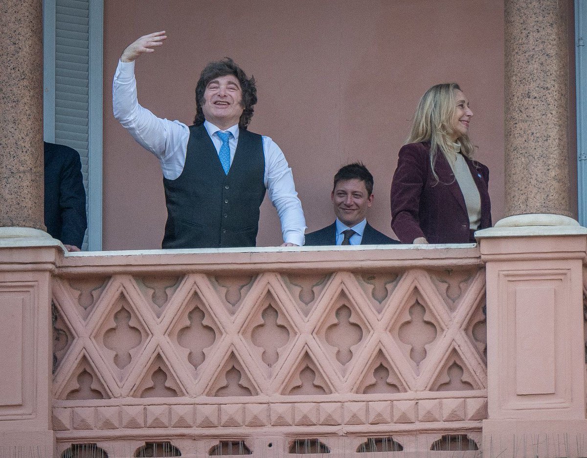 TommyShelby_30's tweet photo. Argentina en buenas manos 🇦🇷🇦🇷 https://t.co/xzFiFVHhmg