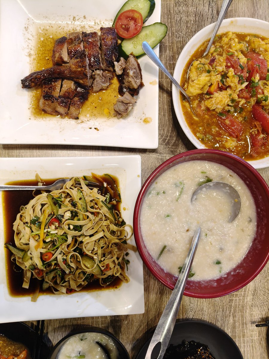 teddypranata's tweet photo. Seketika suka chinese food https://t.co/MzKz6ml30N