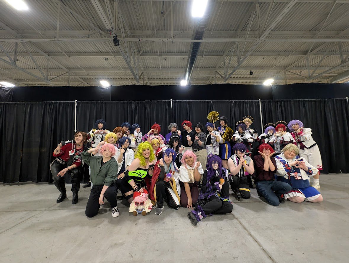 GTAENSTARS's tweet photo. our anime north ensemble stars meet was a success!! ‼️❤️ https://t.co/hqyNH7ztrA