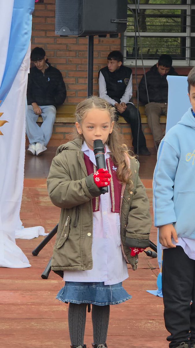 HelardFeltan's tweet photo. 25/05: 🇦🇷 Hoy celebramos una fecha que nos recuerda el valor de ser libres, el compromiso y la construcción colectiva de nuestra Patria. Que este día sea de encuentro y que crezca el orgullo por nuestras raíces y lo haga con la mirada puesta en el futuro de nuestra querida Alem https://t.co/8ah27n3Npe