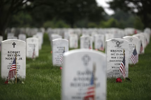 andreinacio_1's tweet photo. Today in the USA, Memorial Day is celebrated. This date originally honored the military personnel who died in the Civil War. This should be a day of reflection for all Americans. What future do they want for the USA? What is being done to the US Constitution and the World Order? https://t.co/GF1KagT9OE