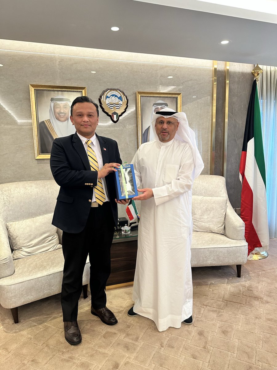 MYEmbKuwaitCity's tweet photo. H.E. Ambassador 'Alauddin Mohd Nor met with H.E. Omar Saud Al-Omar, Minister of State for Communications and Information Technology and Acting Minister of Information and Culture of the State of Kuwait, on 25 May 2026. https://t.co/FE83TsaA3V