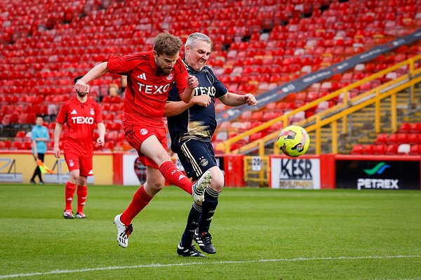 TheElzPet's tweet photo. A boyhood dream complete to Play on the Pitch @AberdeenFC @AberdeenFCHelp I was amazed I managed to last 45mins let alone score 2 goals and a penalty.  Memories that will last forever and unbelievably captured by @AberdeenMAG9 you'll see in the pictures what it means to score! ♥️ https://t.co/ZBufdsENer